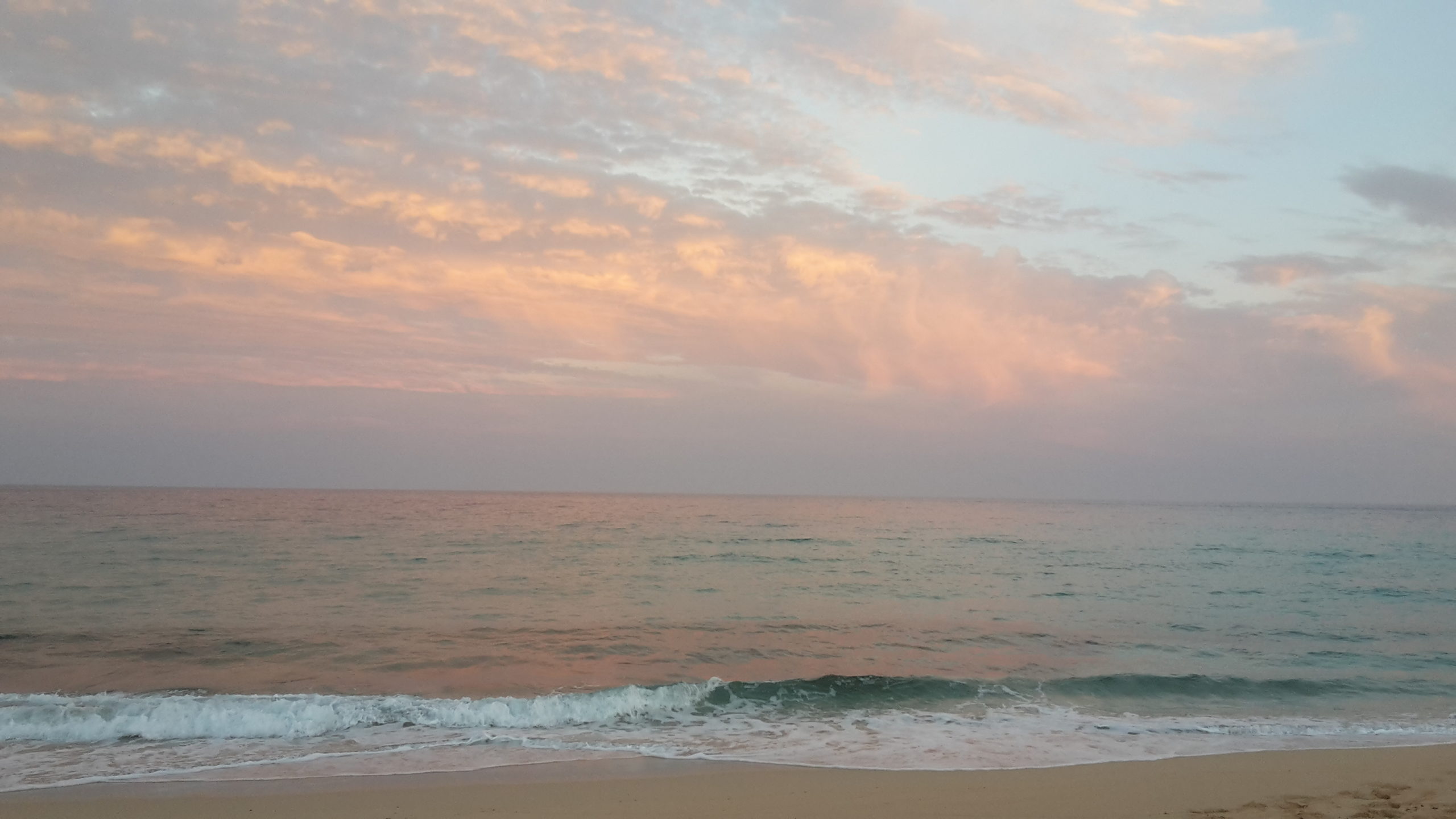 Coucher du soleil qui représente la fin et le début d'autre chose